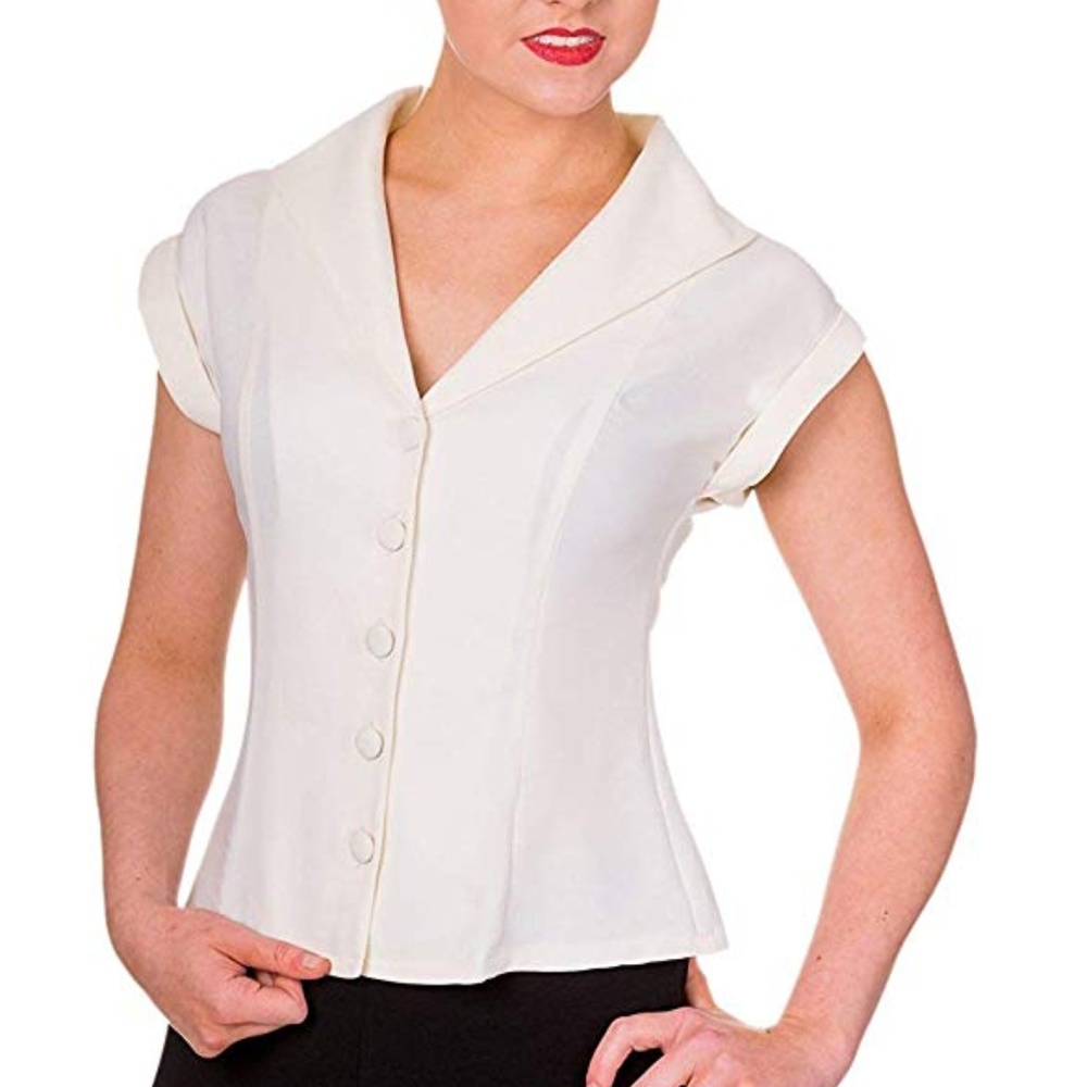 Adorable New With Tags, Vintage-style Top in Cream